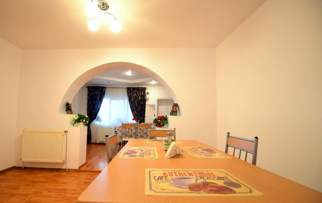 HaţegCasa Mirandre公寓 外观 照片